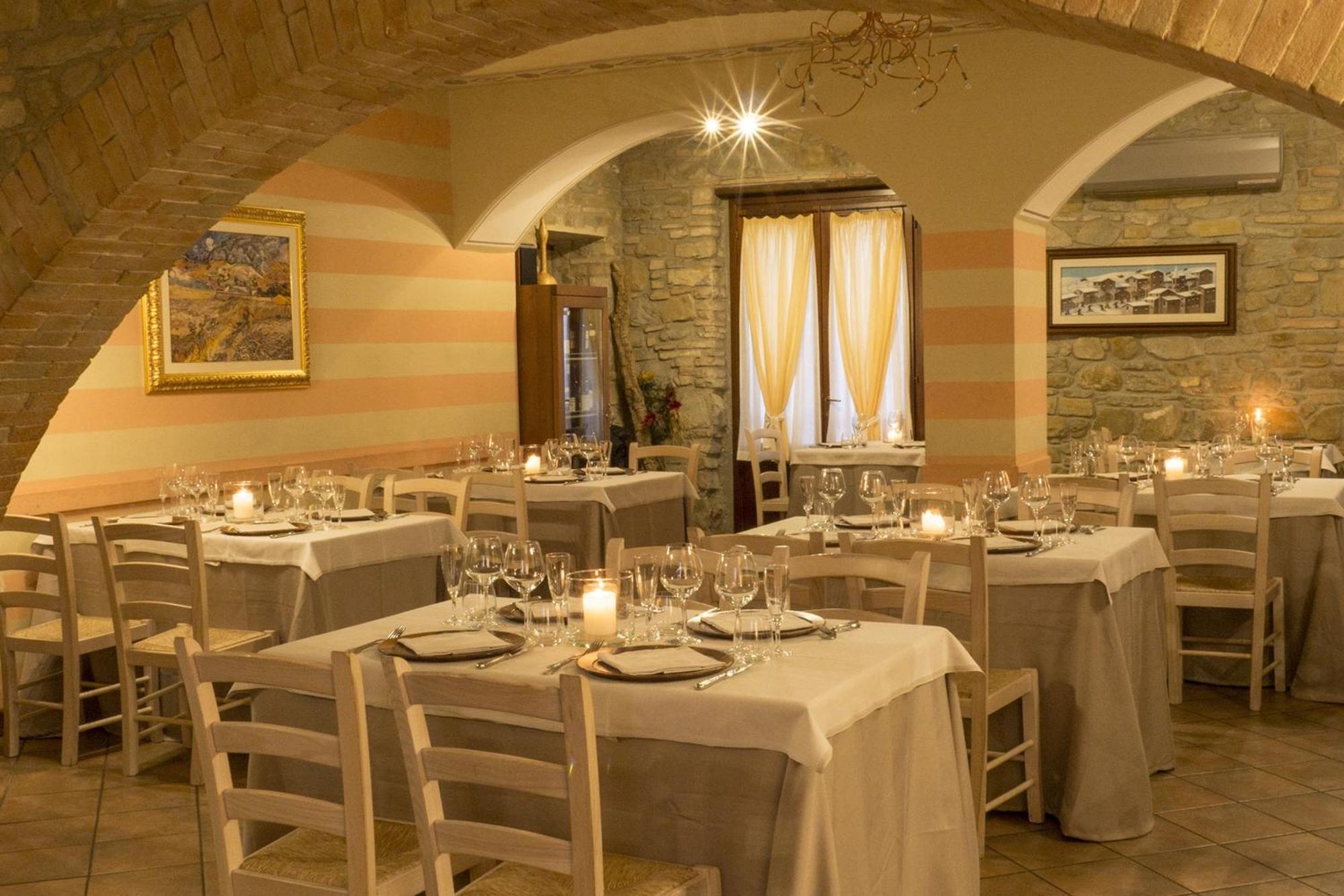 Il Melograno Agriturismo & Spa Pianello  Luaran gambar