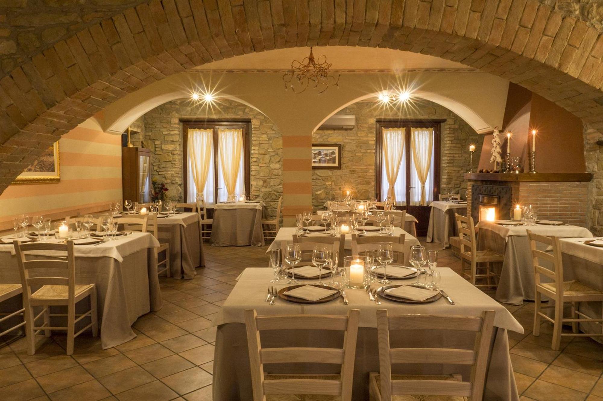 Il Melograno Agriturismo & Spa Pianello  Luaran gambar