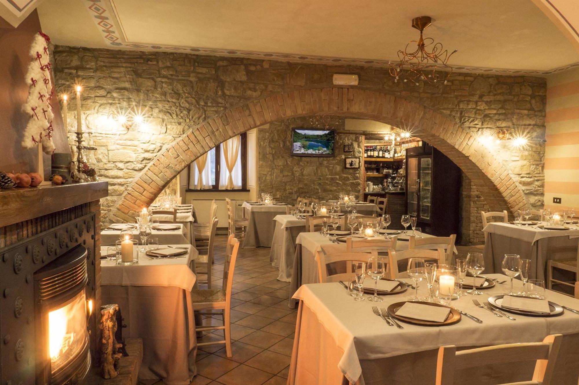 Il Melograno Agriturismo & Spa Pianello  Luaran gambar