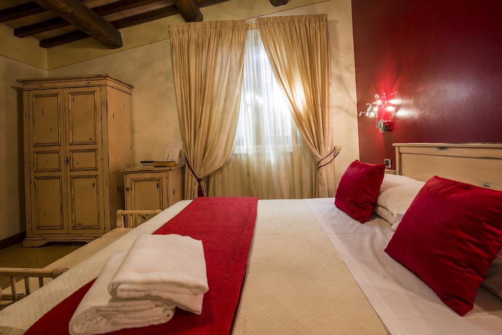 Il Melograno Agriturismo & Spa Pianello  Luaran gambar