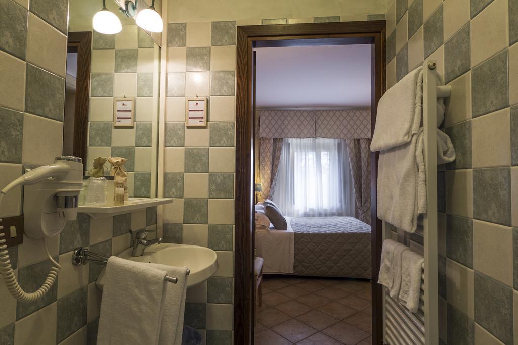 Il Melograno Agriturismo & Spa Pianello  Luaran gambar