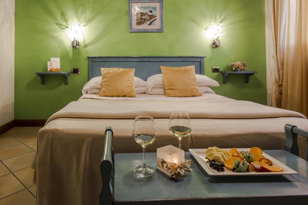 Il Melograno Agriturismo & Spa Pianello  Luaran gambar