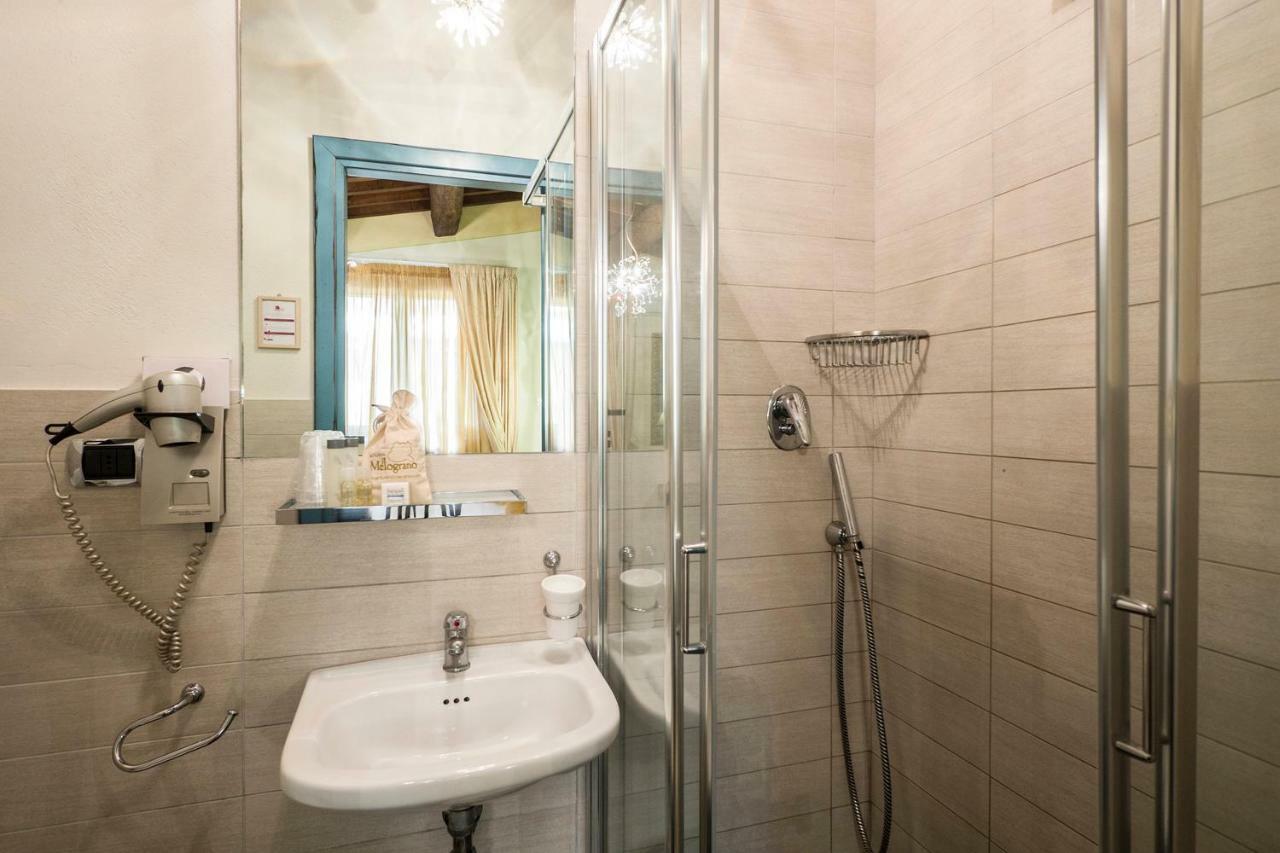 Il Melograno Agriturismo & Spa Pianello  Luaran gambar